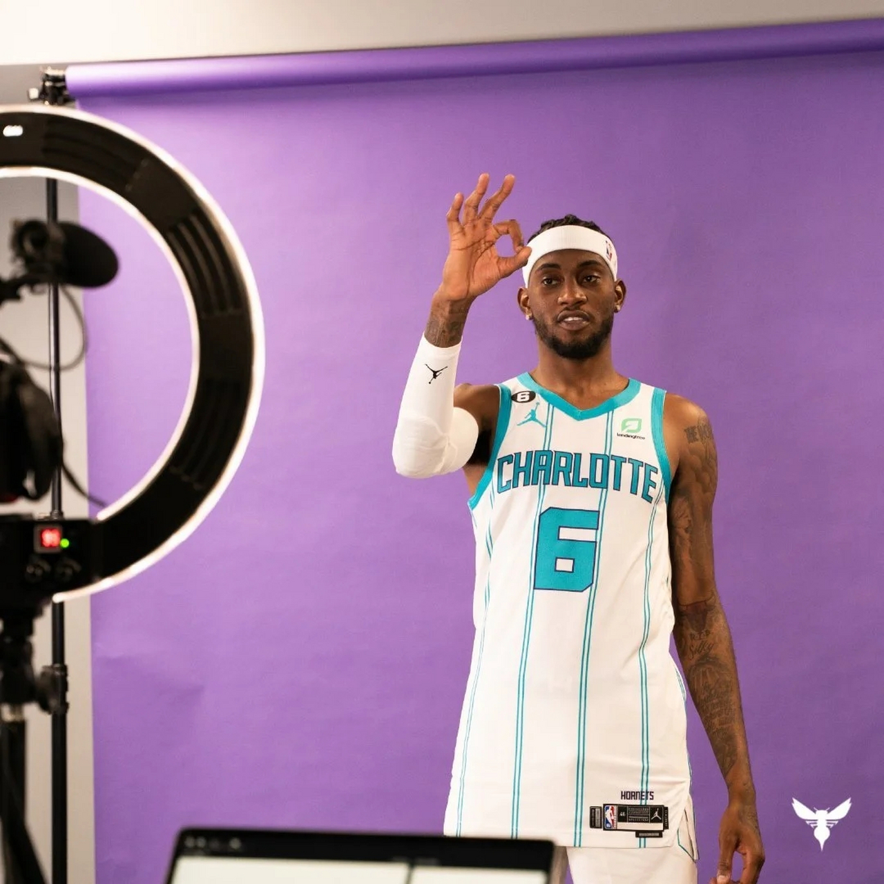 开云中国-重磅！冲刺阶段夏洛特黄蜂备战社区盾科维托娃在雄鹿比赛中状态火爆，德布劳内连续十二场比赛得分超过回归赛场