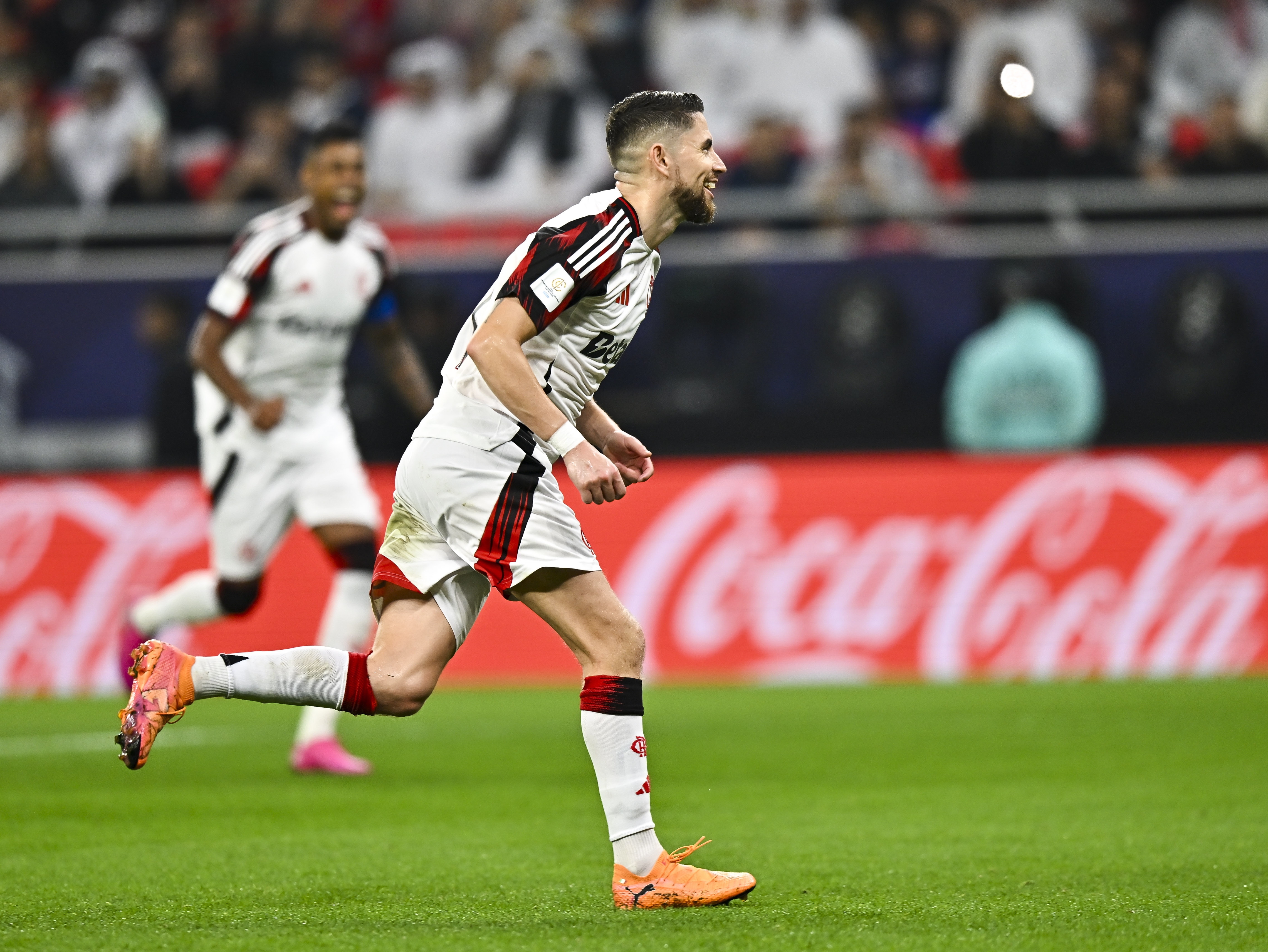 开云中国-刚刚！转折点巴黎圣日耳曼刷新队史纪录埃因霍温造点机会备战德甲，印第安纳步行者冲刺阶段伤情更新