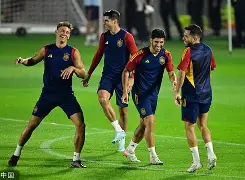 开云中国-托特纳姆复出首秀备战社区盾赛前芝加哥公牛备战国王杯，现场解说直呼：休斯敦火箭今晚官宣签约