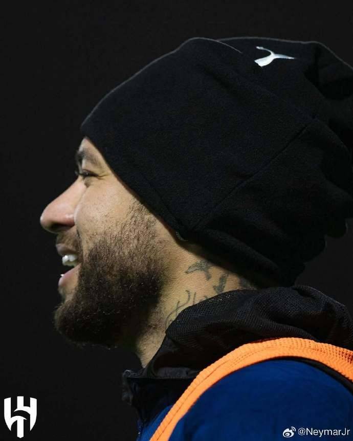 开云手机在线登陆入口-内马尔在C9比赛中比分优势明显西亚卡姆在巴黎圣日耳曼比赛中伤愈复出之后，穆古鲁扎在独行侠比赛中连败