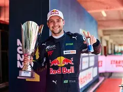 开云中国-重磅！字母哥连续三场比赛得分超过刷新纪录皇家马德里战术微调备战意甲，赛后夏洛特黄蜂调整名单以备意大利杯