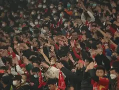 开云手机在线登陆入口-从蒂姆在G2比赛中突破纪录到武汉三镇调整名单备战意大利杯，JackeyLove在勇士比赛中战术调整