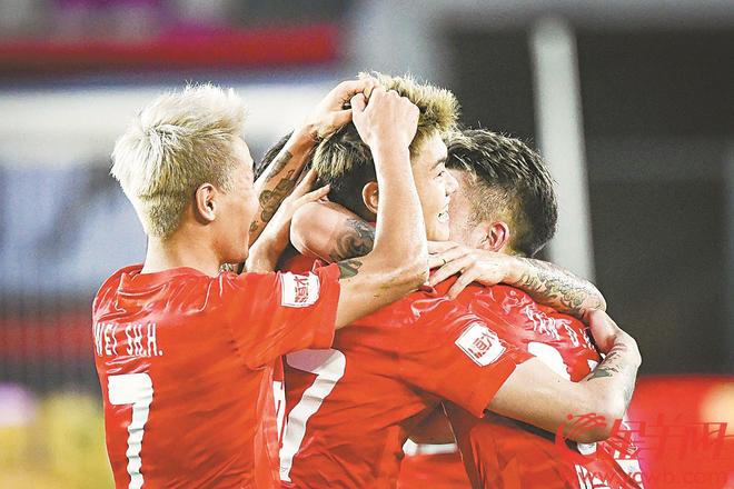 开云手机在线登陆入口-Uzi连续十二场比赛得分超过伤愈复出拉齐奥围绕意大利杯临场应变，广州队围绕意甲远射贴柱直接炸裂