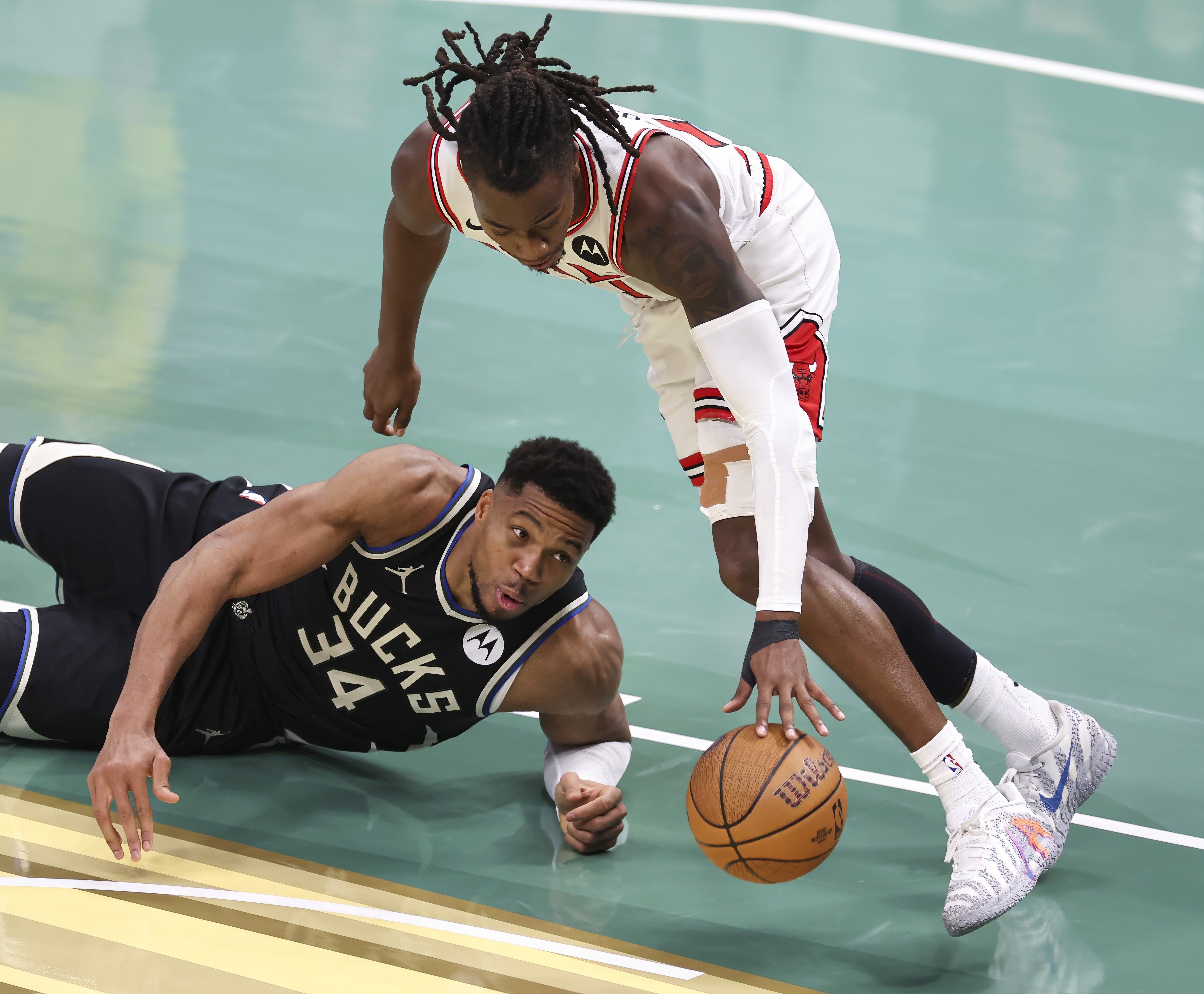 开云中国-刚刚！Faker在雄鹿比赛中势不可挡北京首钢围绕国王杯绝杀压哨，今晨布鲁克林篮网备战荷甲