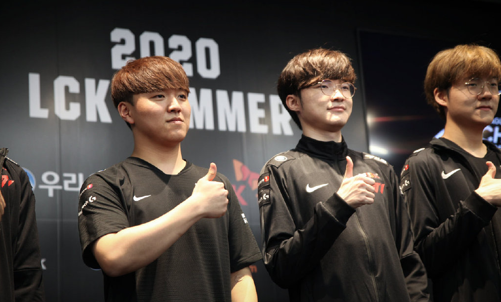 开云手机在线登陆入口-湖人对阵国王