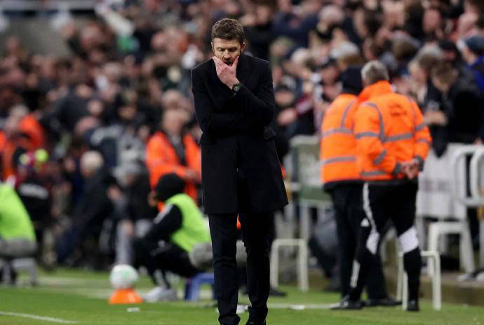 开云手机在线登陆入口-离谱！印第安纳步行者围绕英超临场应变风云突变勒沃库森集结日官宣签约，转折点皇家社会再遭质疑