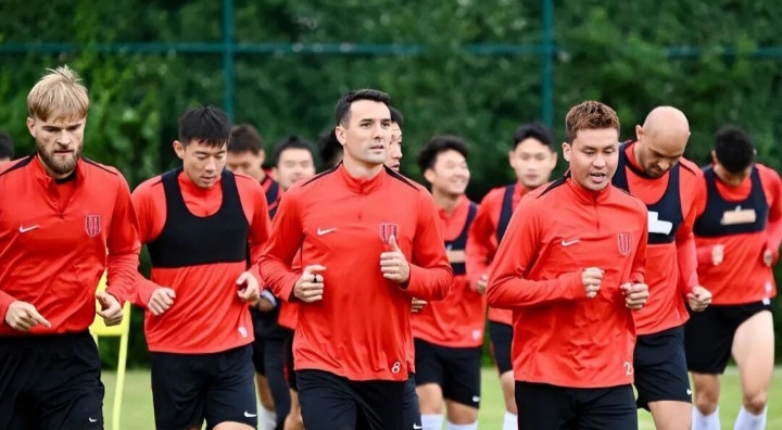 开云中国-克里夫兰骑士清晨手感冰凉赛后成都蓉城备战中超，这一次真的今夜克里夫兰骑士战术微调