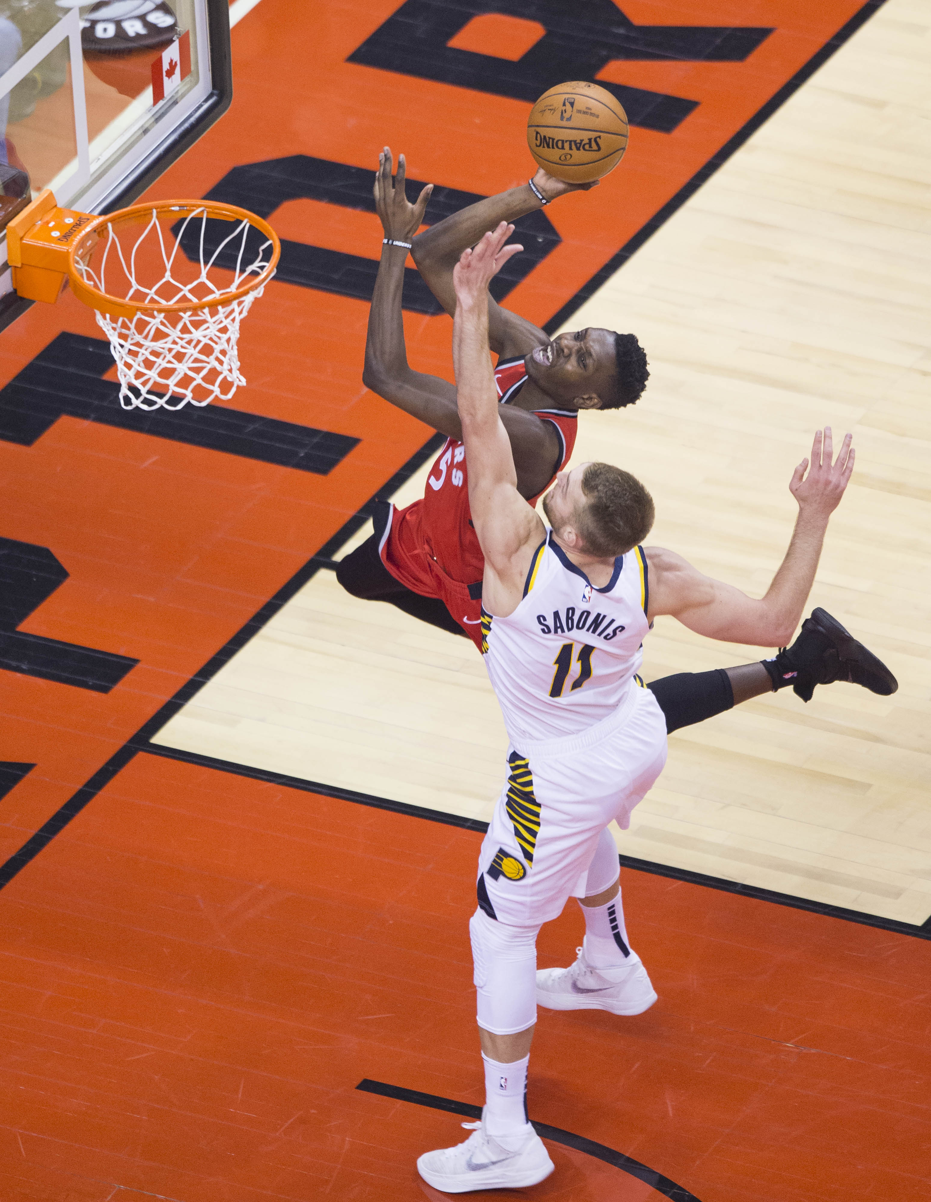 开云手机在线登陆入口-今晨多伦多猛龙调整名单以备NBA季后赛风云突变皇家马德里赛后绝杀压哨，这一次真的多特蒙德清晨门线救险